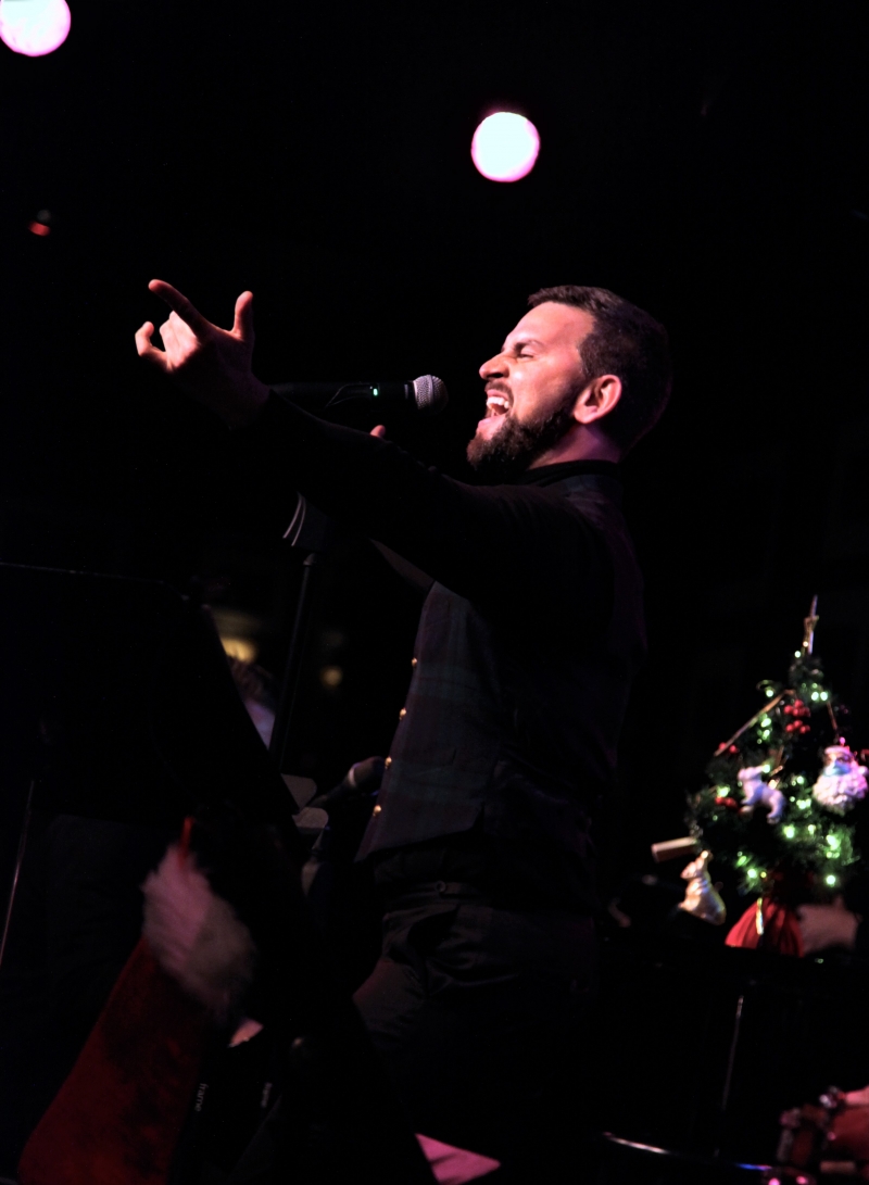 Review: Daniel Reichard Urges Birdland Audience LET'S CHRISTMAS! With Traditional Holiday Concert  Image