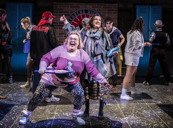 Lizzie Bea Actor Credits Bio News More Broadway World