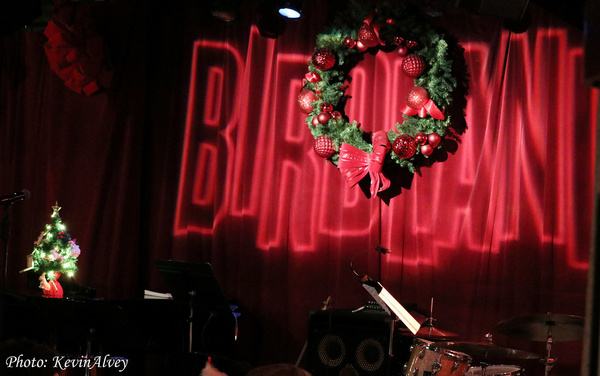 Photos: Daniel Reichard Brings A Merry LET'S CHRISTMAS To Birdland! Image