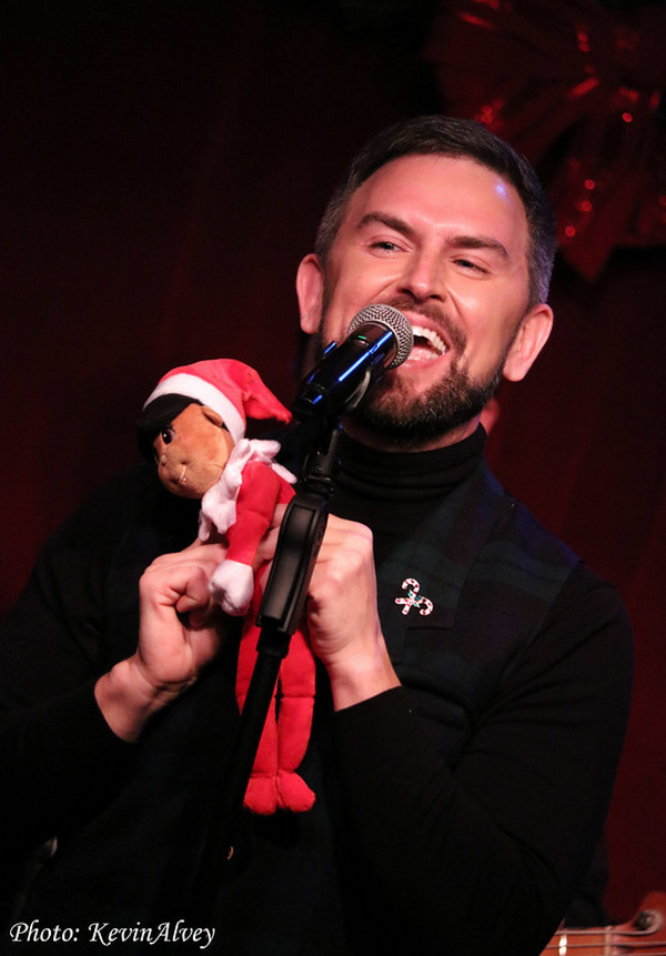 Photos: Daniel Reichard Brings A Merry LET'S CHRISTMAS To Birdland! Image