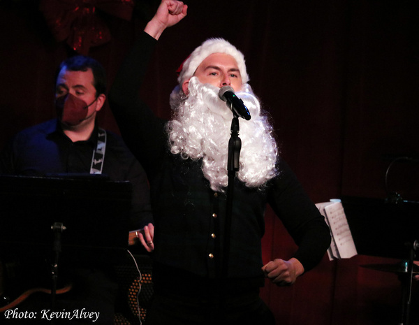 Photos: Daniel Reichard Brings A Merry LET'S CHRISTMAS To Birdland! Image