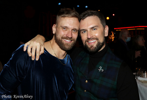 Photos: Daniel Reichard Brings A Merry LET'S CHRISTMAS To Birdland! Image
