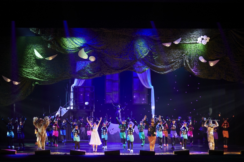 BWW Review: THE WIZARD OF OZ at Crown Theatre 