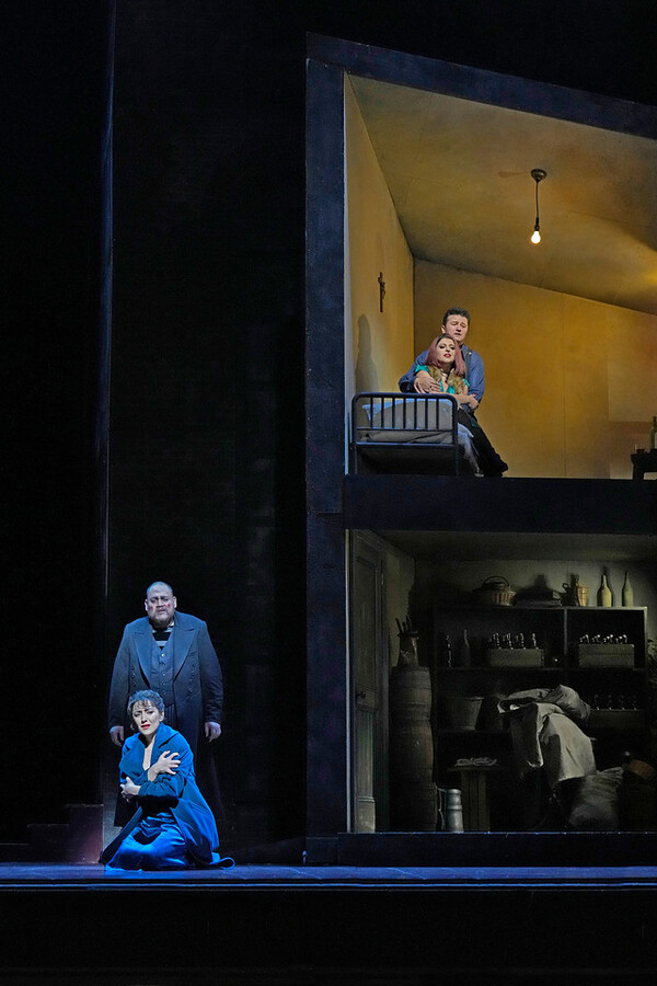 Photos: Get A First Look At Met Opera's RIGOLETTO Image