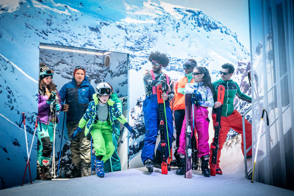 Photos: First Look at FORCE MAJEURE at the Donmar Warehouse Image