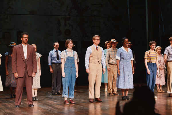Photos: Go Inside Greg Kinnear's Broadway Debut in TO KILL A MOCKINGBIRD Image
