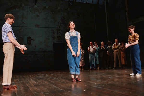 Photos: Go Inside Greg Kinnear's Broadway Debut in TO KILL A MOCKINGBIRD Image