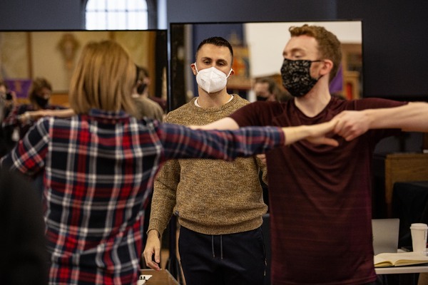 Photos: Inside Rehearsal for the FOOTLOOSE THE MUSICAL Tour Image