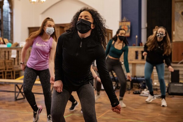 Photos: Inside Rehearsal for the FOOTLOOSE THE MUSICAL Tour  Image