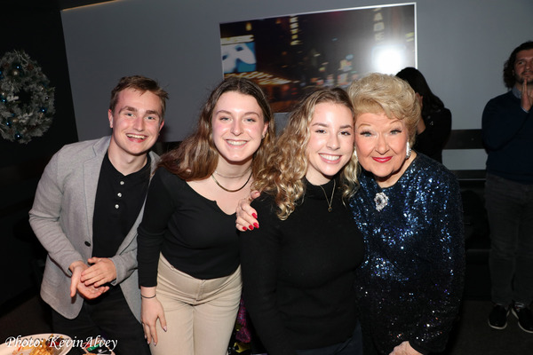 Photos: Marilyn Maye rings in the New Year in the Birdland Theater  Image