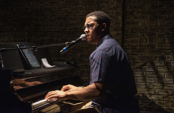 Photos: First Look at PIANO MEN at Milwaukee Rep 