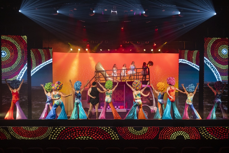 Review: PRISCILLA, QUEEN OF THE DESERT at Regal Theatre Image