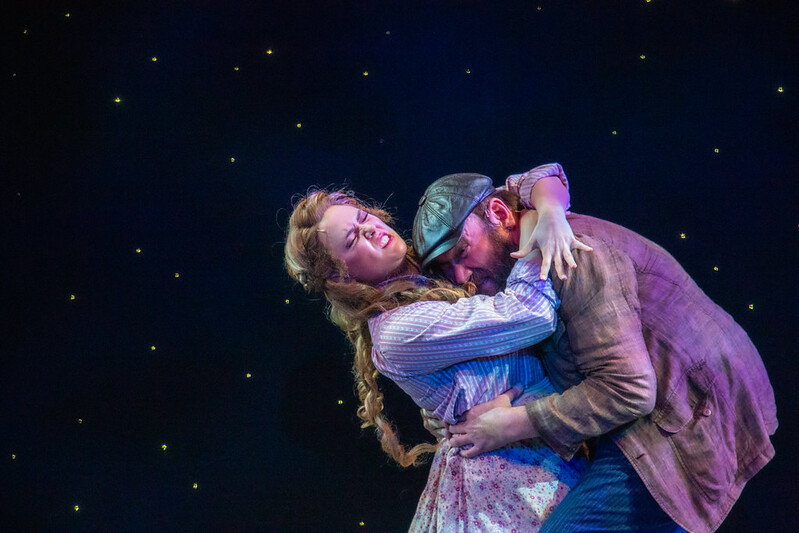 Review: Riverside Theatre's Sparkling CAROUSEL Shines Light on All that Is Grand, Complicated in Classic Musical Theatre Image