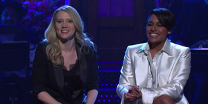 Watch Ariana DeBose and Kate McKinnon Sing a WEST SIDE STORY Medley on SNL Video