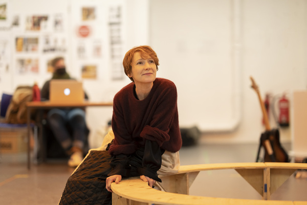 Photos: Go Inside Rehearsals for HAMLET at the Globe Image