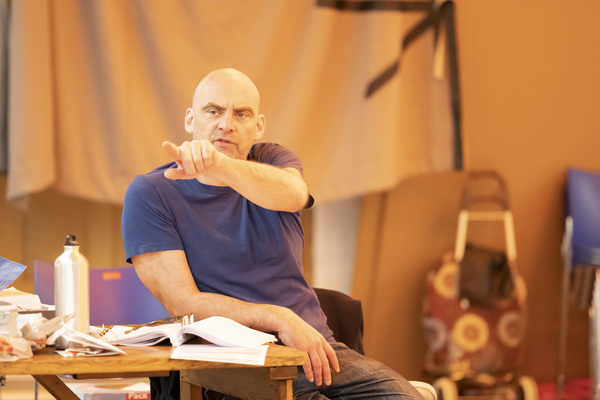 Photos: Go Inside Rehearsals for HAMLET at the Globe Image