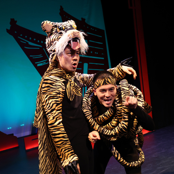 Photos: First Look at THE EMPEROR'S NIGHTINGALE at Theatre Row Image