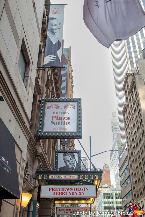 Up on the Marquee: PLAZA SUITE Image