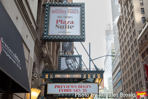 Up on the Marquee: PLAZA SUITE Image