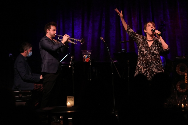 Photo Flash:  Mosher's Return To THE LINEUP WITH SUSIE MOSHER at Birdland Theater By Stewart Green 