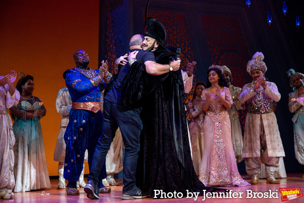 Photos: Jonathan Freeman Takes Final Bows In ALADDIN Image