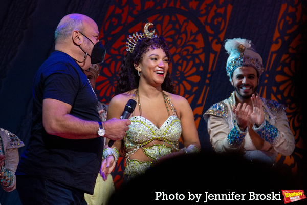 Photos: Jonathan Freeman Takes Final Bows In ALADDIN Image