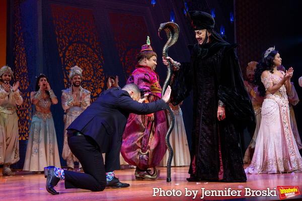 Photos: Jonathan Freeman Takes Final Bows In ALADDIN Image