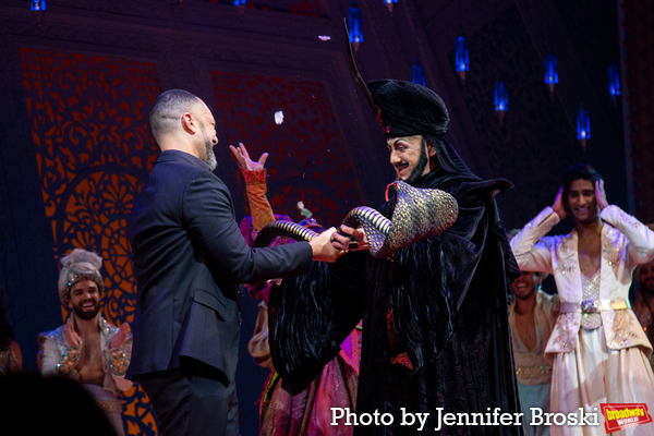 Photos: Jonathan Freeman Takes Final Bows In ALADDIN Image