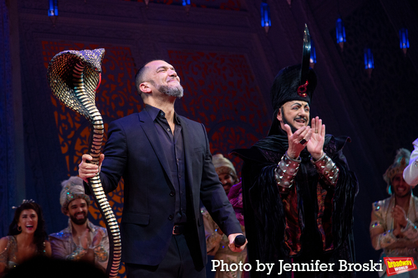 Photos: Jonathan Freeman Takes Final Bows In ALADDIN Image
