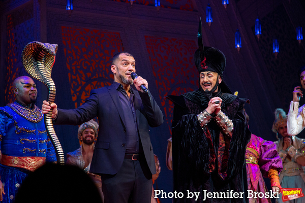 Photos: Jonathan Freeman Takes Final Bows In ALADDIN Image