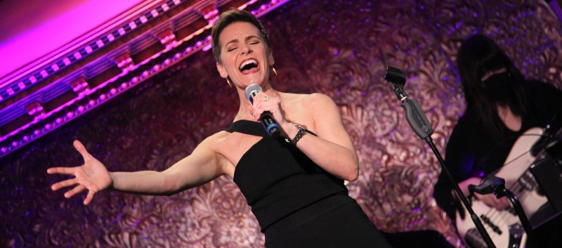 Review: Jenn Colella Leaves Audience Sated and Elated With YOU ARE HERE at Feinstein's/54 Below 