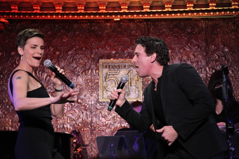 Review: Jenn Colella Leaves Audience Sated and Elated With YOU ARE HERE at Feinstein's/54 Below 