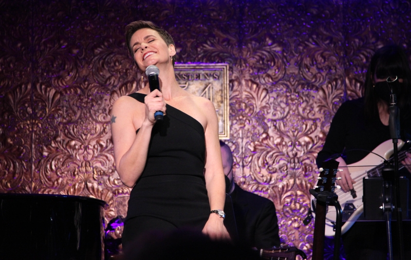 Review: Jenn Colella Leaves Audience Sated and Elated With YOU ARE HERE at Feinstein's/54 Below 