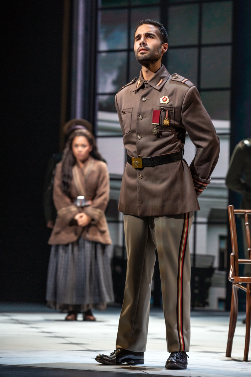 Review: ANASTASIA at The Paramount Theatre Image
