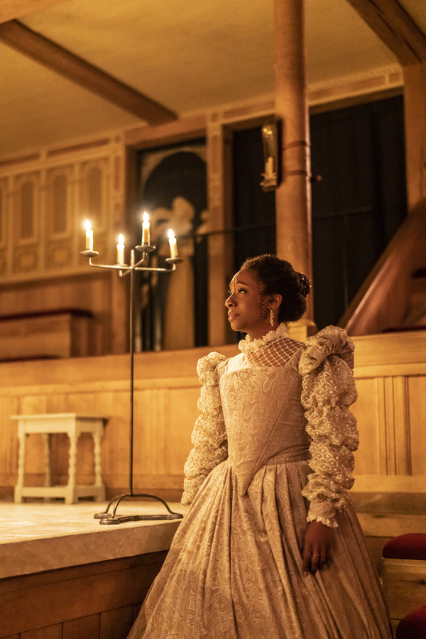 Photos: First Look at HAMLET at Shakespeare's Globe Image