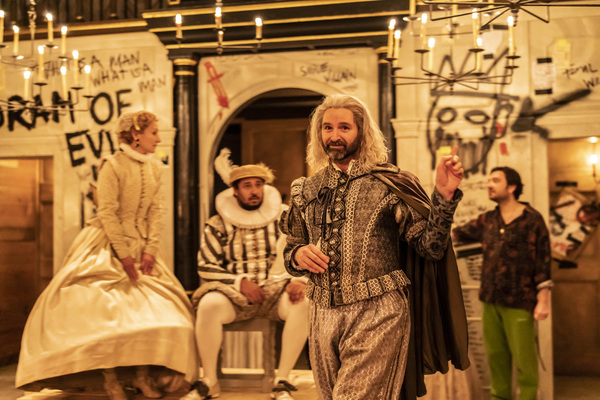 Photos: First Look at HAMLET at Shakespeare's Globe Image