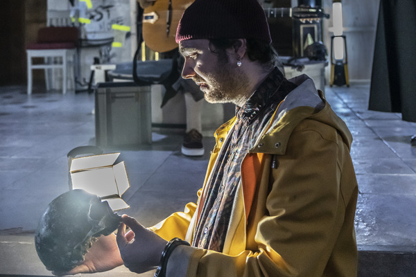 Photos: First Look at HAMLET at Shakespeare's Globe Image