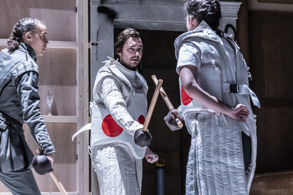 Photos: First Look at HAMLET at Shakespeare's Globe Image