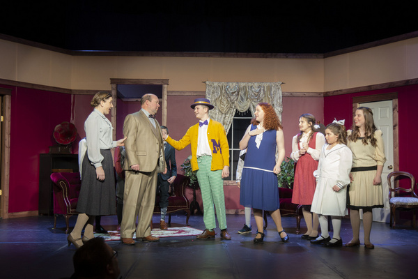 Photos: First Look At The Sauk's CHEAPER BY THE DOZEN Image