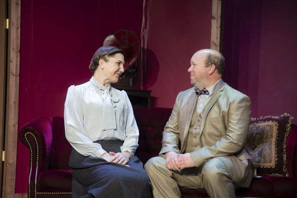 Photos: First Look At The Sauk's CHEAPER BY THE DOZEN Image
