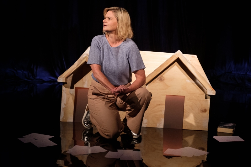 Review: THE END OF WINTER, Noëlle Janaczewska's Contemporary Commentary On Climate Change From A Cold Appreciator Opens At Griffin Theatre  Image