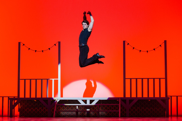 Photos: First Look at DIRTY DANCING at the Dominion Theatre Image