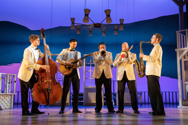 Photos: First Look at DIRTY DANCING at the Dominion Theatre Image