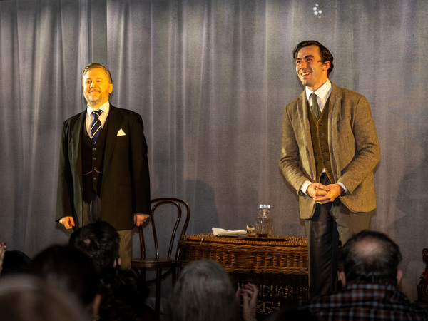Photos: THE WOMAN IN BLACK Celebrates Understudies and Swings Image
