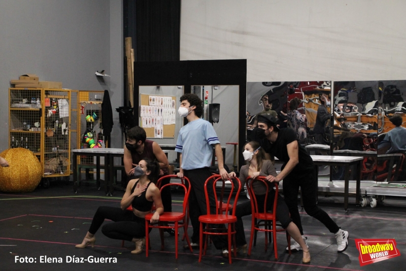 Asistimos a los ensayos de EL SOBRE VERDE Image