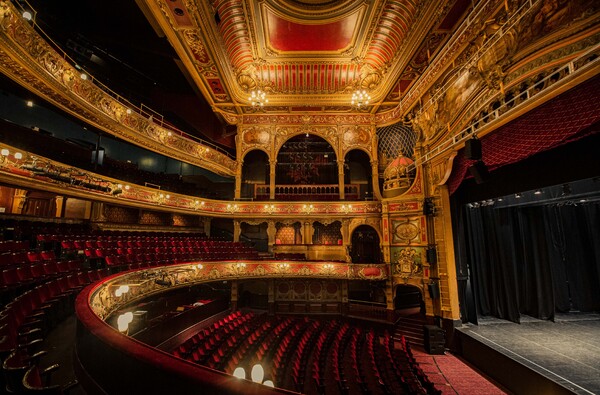 Photos: Check Out All New Photos of the Hackney Empire Auditorium as Part of its 120th Birthday Celebrations  Image