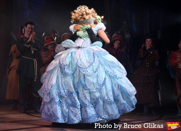 Brittney Johnson as "Glinda" and  Lindsay Pearce as "Elphaba" Photo