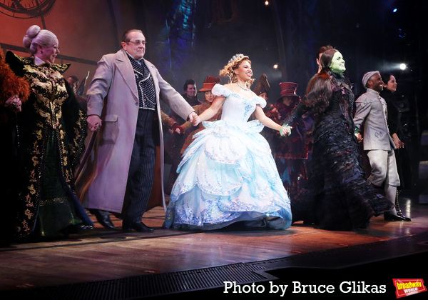 Photos: Brittney Johnson's First Performance as Full-Time Glinda in WICKED Image
