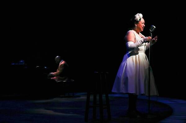 Photos & Video: First Look at LADY DAY AT EMERSON'S BAR AND GRILL at Metropolis Image