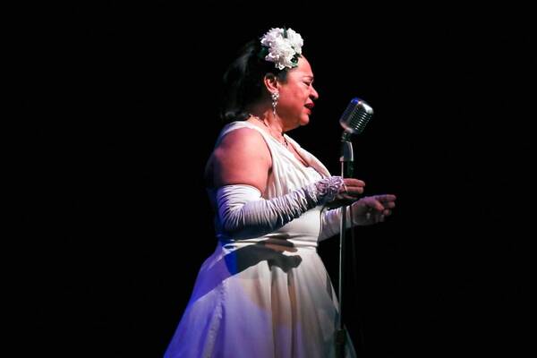 Photos & Video: First Look at LADY DAY AT EMERSON'S BAR AND GRILL at Metropolis Image